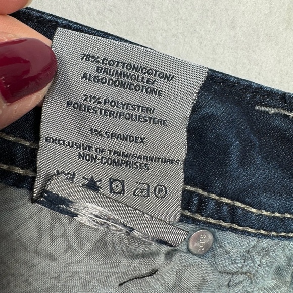 Silver Suki Capri Jeans Womens Size 28 Dark Blue Mid Rise Stretch - Picture 7 of 13